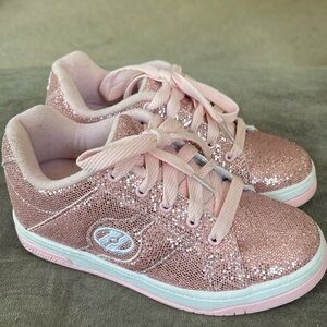 Girls Heely’s Barely worn. Glitter Pink. Size 2.